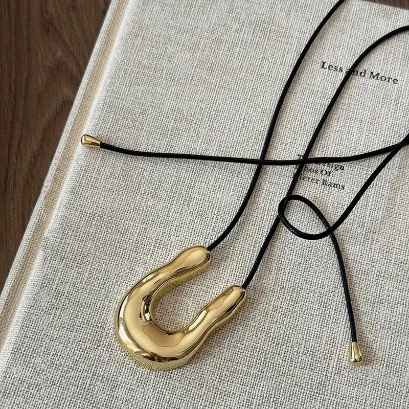 U-Shaped Metal Rope Necklace