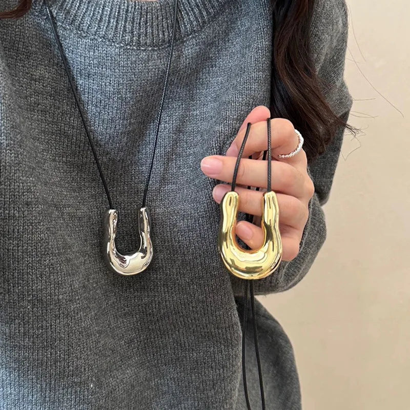 U-Shaped Metal Rope Necklace