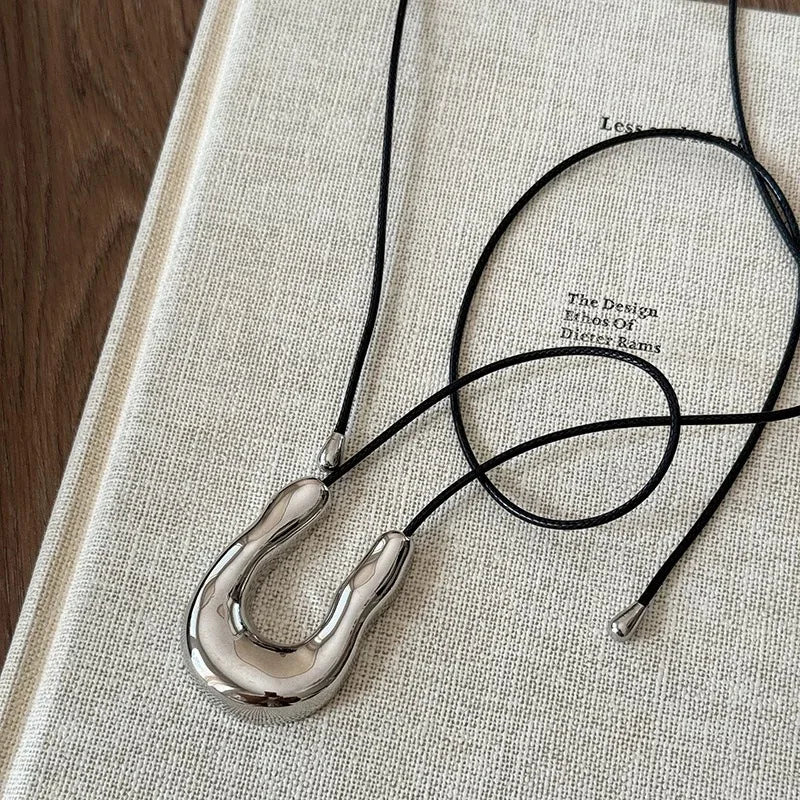 U-Shaped Metal Rope Necklace
